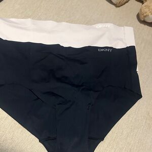 NNWOT DKNY Seamless Bikini Briefs - Black & Beige